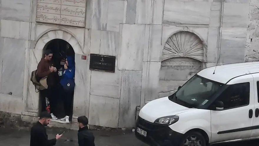İstanbul'da sağanak hayatı olumsuz etkiledi 18