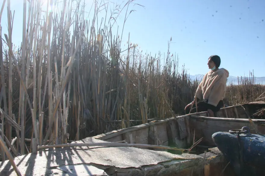 Eber Gölü'ndeki suların çekilmesiyle kayık mezarlığı oluştu 13