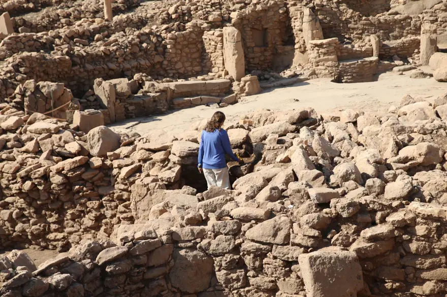 Neolitik döneme ışık tutacak! Taşta 11 bin yıllık eşek çizimi 4