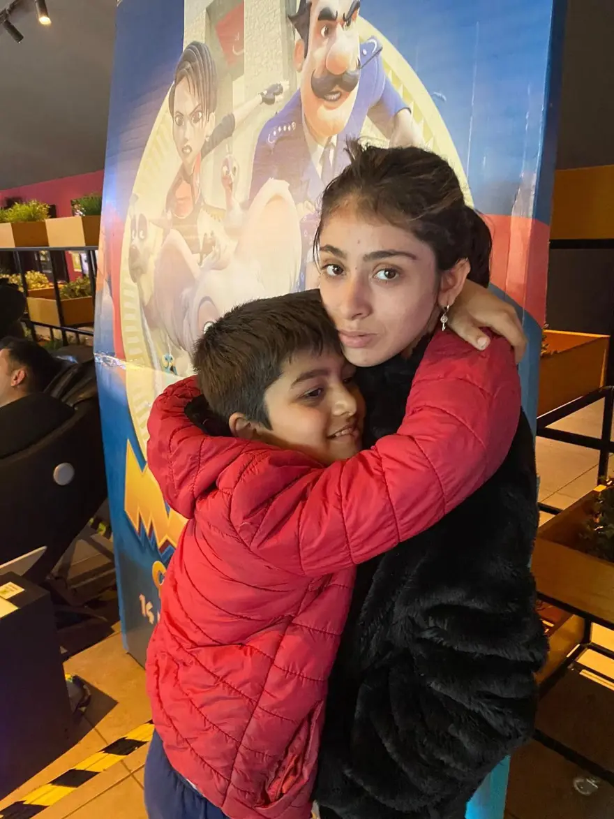 Zihinsel engelli 2 kardeş milyonda bir görülen hastalığa yakalandı: “Çocuklarım gün geçtikçe gözümün önünde eriyor 1 Zihinsel engelli 2 kardeş milyonda bir görülen hastalığa yakalandı: “Çocuklarım gün geçtikçe gözümün önünde eriyor 1