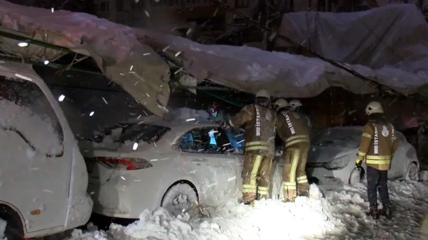 İstanbul'da kar yağışı devam ediyor (AKOM ilçe ilçe kar kalınlıklarını paylaştı) 35