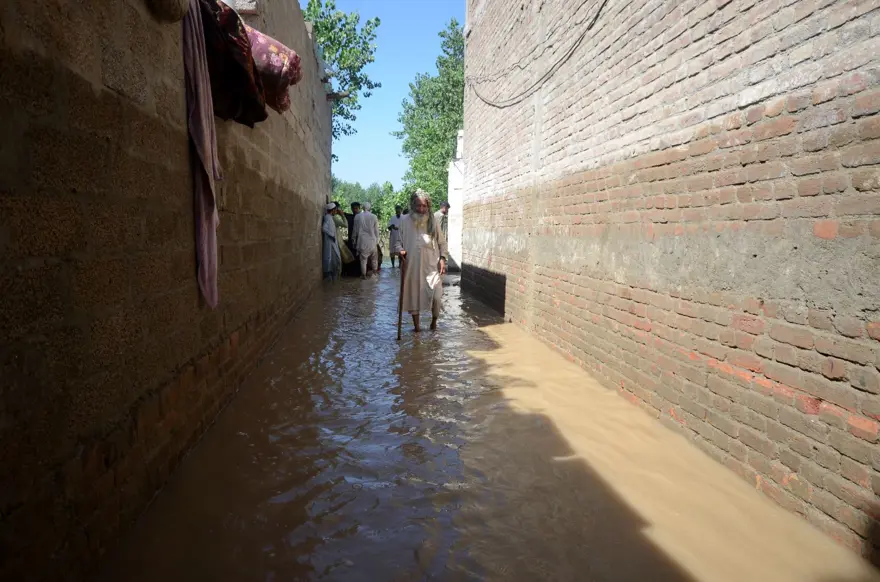 Pakistan'da sel felaketi: Can kaybı bini aştı 21