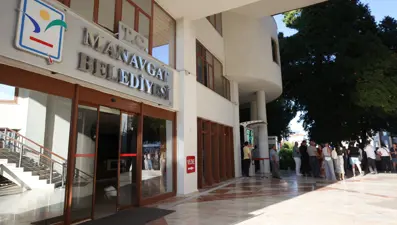 Manavgat Belediyesine yönelik soruşturmada 3 kişi tutuklandı