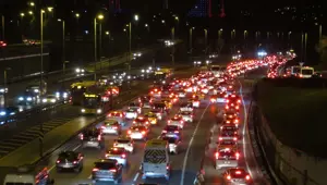 İstanbul'da trafik yoğunluğu yüzde 74'e ulaştı