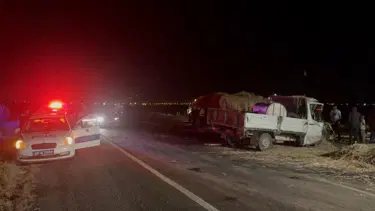 Kars'ta üç araç çarpıştı: Bir ölü, üç yaralı