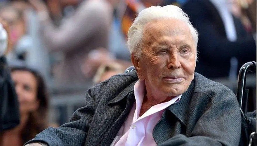 KirkDouglas 61 milyon dolarlık servetini oğlu Michael Douglas'a bırakmadı 1