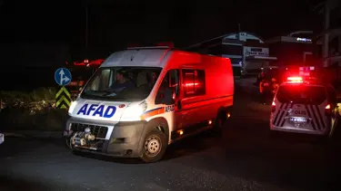 Esenyurt'ta kimyasal madde dolu tank devrildi