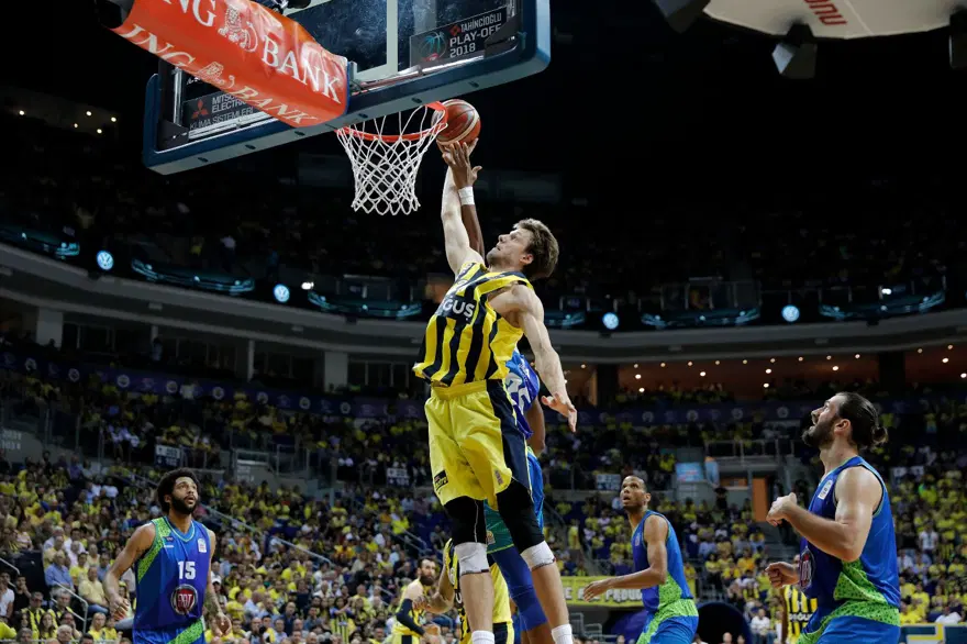 Fenerbahçe Doğuş şampiyon oldu! 
