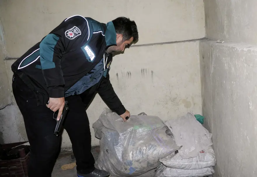 200 polisle şafak operasyonu 6 200 polisle şafak operasyonu 6