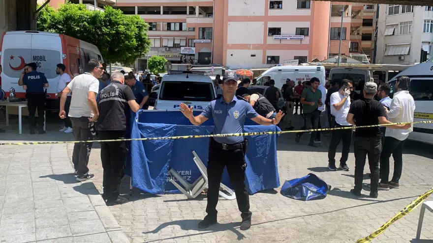 Hatice öğretmeni öldürdü, bacanağını ağır yaraladı: Adana’dakivahşette uzman çavuş tutuklandı Hatice öğretmeni öldürdü, bacanağını ağır yaraladı: Adana’dakivahşette uzman çavuş tutuklandı