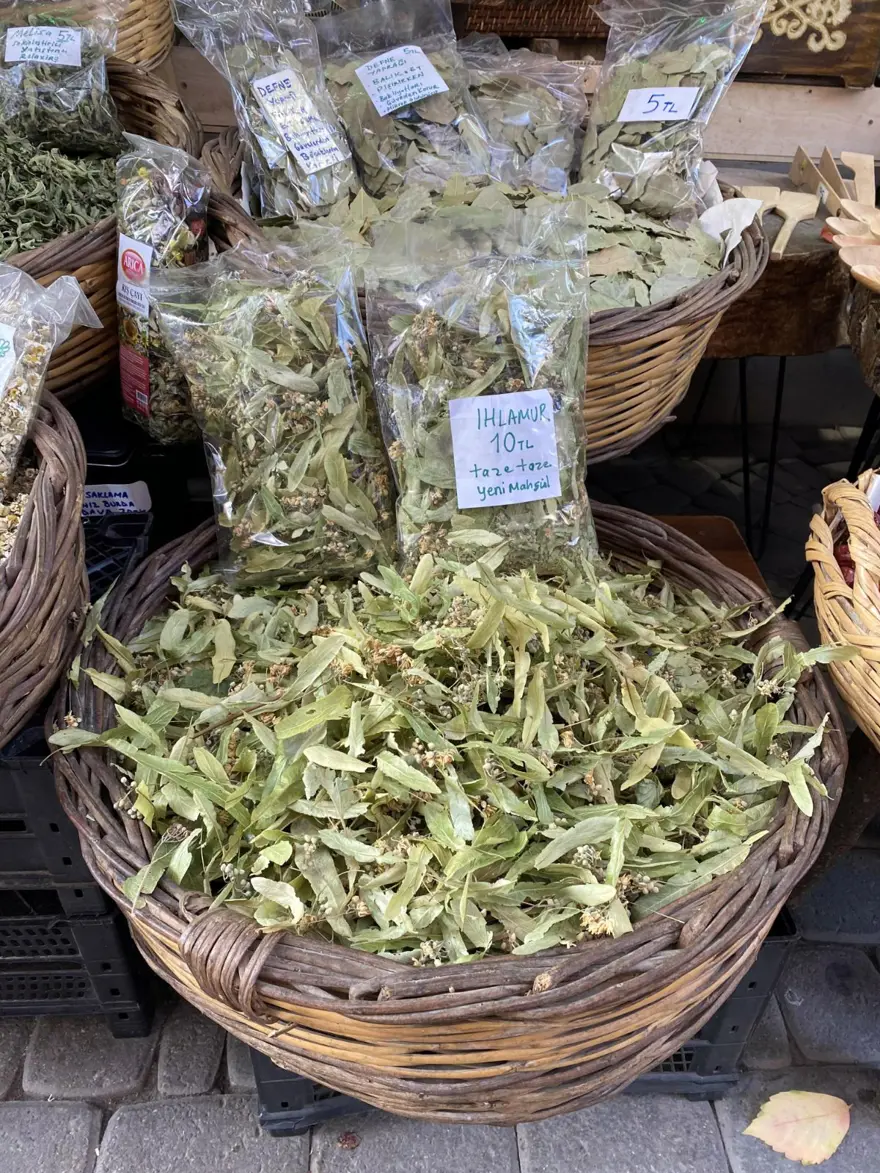 Havalar soğudu, ıhlamurun fiyatı uçtu 4 Havalar soğudu, ıhlamurun fiyatı uçtu 4