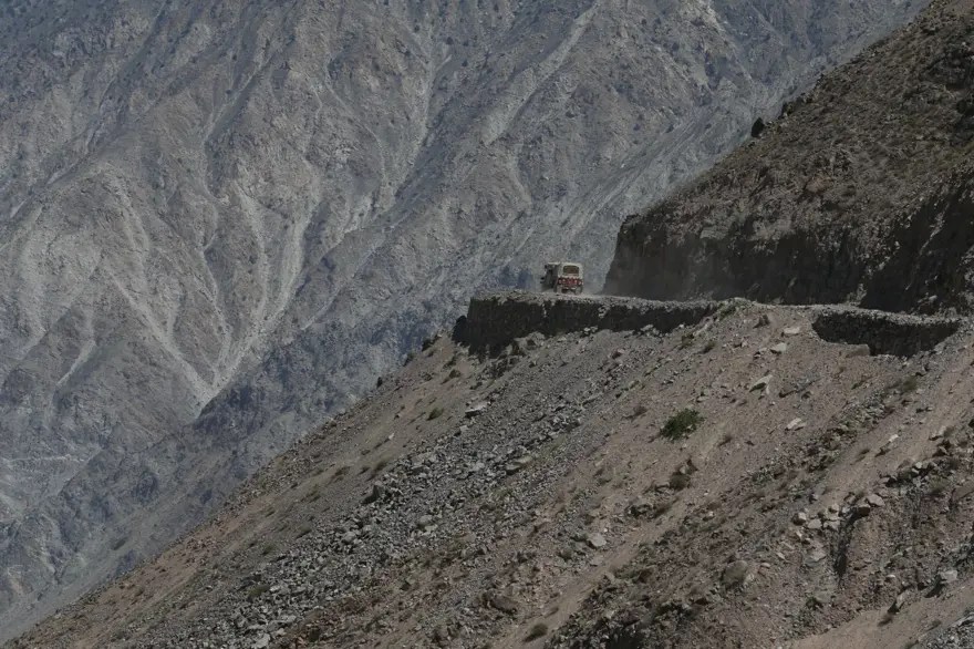 Pakistan'ın en tehlikeli yollarından 'Fairy Meadows' macera tutkunlarının gözdesi 12 Pakistan'ın en tehlikeli yollarından 'Fairy Meadows' macera tutkunlarının gözdesi 12