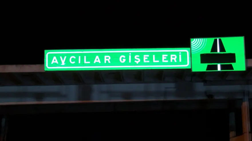 İstanbul trafiğinin en yoğun noktalarından biri... Avcılar gişeleri çift yönlü kapandı! 5