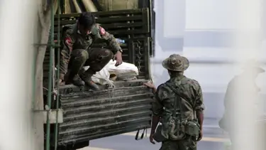 Myanmar'da festivale bombalı saldırı: 32 ölü, en az 50 yaralı