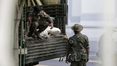 Myanmar'da festivale bombalı saldırı: 32 ölü, en az 50 yaralı