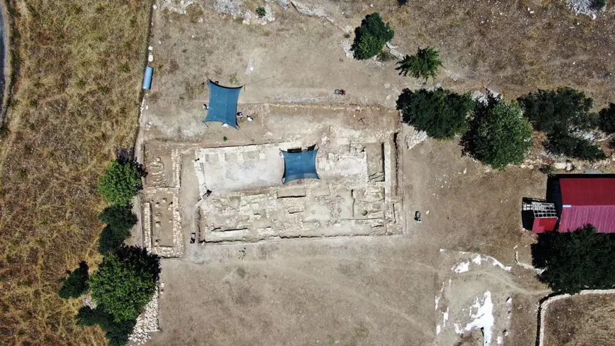 Bin 500 yıllık kilise kalıntısında bulundu! "Amfora" ve "Deniz Yıldızı" 8