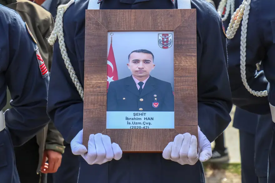 Pençe-Kilit şehidine veda 1