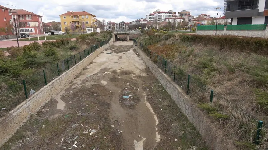 Coşkun biçimde akmasıyla biliniyordu, şimdi kuraklık tehlikesi taşıyor 