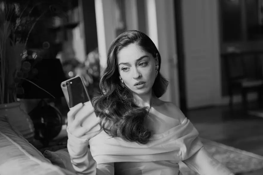 Cemre Baysel paylaştı: Sakla Beni setinden yeni kareler 2