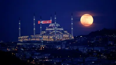 2020'nin son 'Süper Ay'ı son kez görüldü