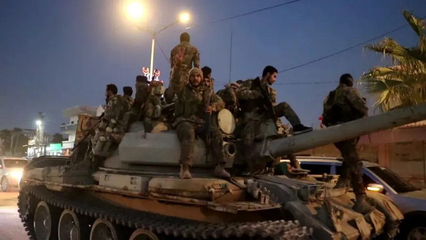 Barış Pınarı Harekatı bölgesinde hareketlilik: Suriye Milli Ordusu'ndan cepheye ağır silah sevkiyatı 