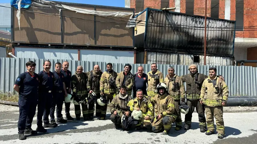 İşçilerin kaldığı konteynerde yangın 8