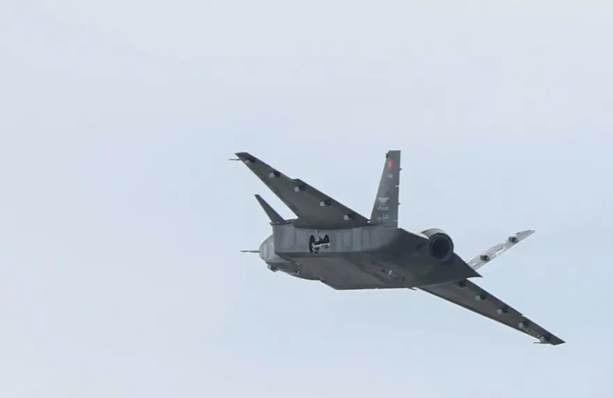 Kızılelma, TEKNOFEST'e katılmak için Atatürk Havalimanı'nda 2 Kızılelma, TEKNOFEST'e katılmak için Atatürk Havalimanı'nda 2