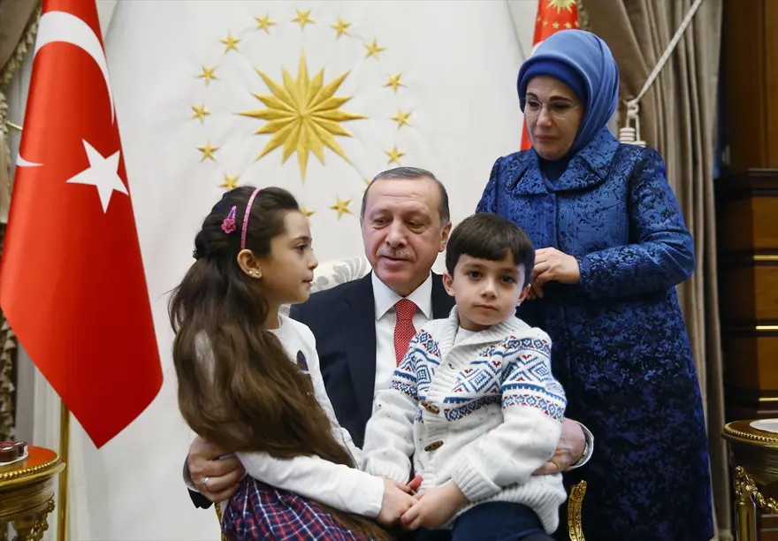 Cumhurbaşkanı Erdoğan, Bana Alabed ve ailesini Beştepe'de kabul etti 5 Cumhurbaşkanı Erdoğan, Bana Alabed ve ailesini Beştepe'de kabul etti 5