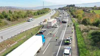 Anadolu Otoyolu'nda kaza: Bir çocuk öldü