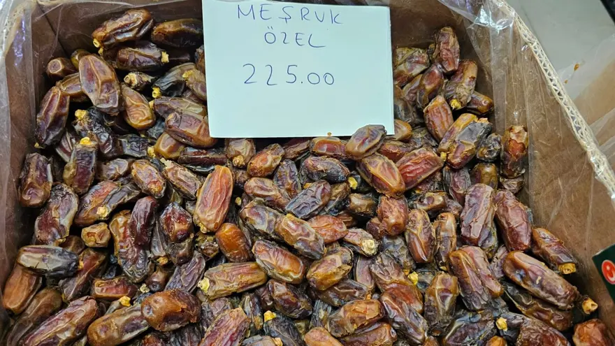 İftar ve sahurun olmazsa olmazı hurma satışlarında yoğunluk 