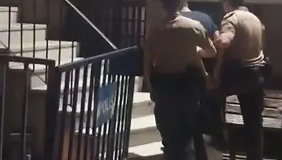 13 yıl hapis cezasıyla aranıyordu, İzmir'de yakalandı