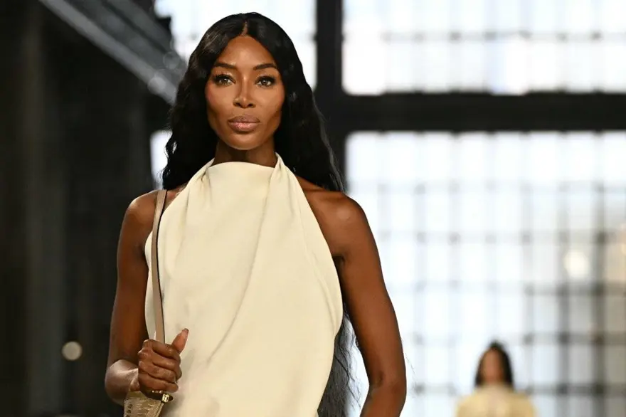 Naomi Campbell'ın yardım paralarını lüks harcamaları için kullandığı iddiası ortalığı karıştırdı 1 Naomi Campbell'ın yardım paralarını lüks harcamaları için kullandığı iddiası ortalığı karıştırdı 1