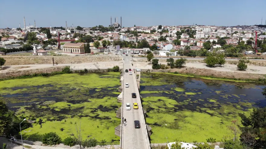 Tunca Nehri yeşile döndü 7