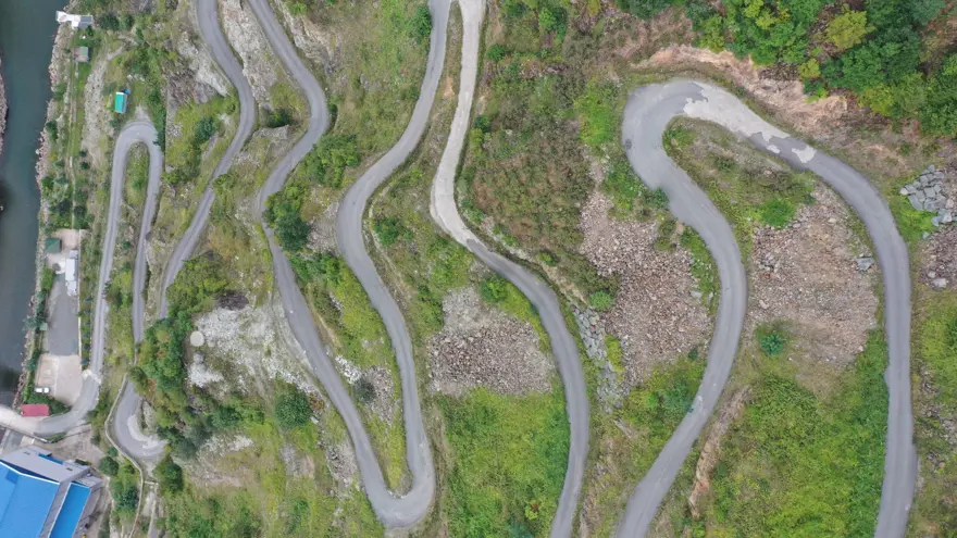 Korku saçan 21 virajlı yol 5