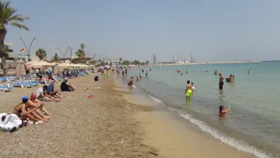 Mersin sahillerinde son gün hareketliliği