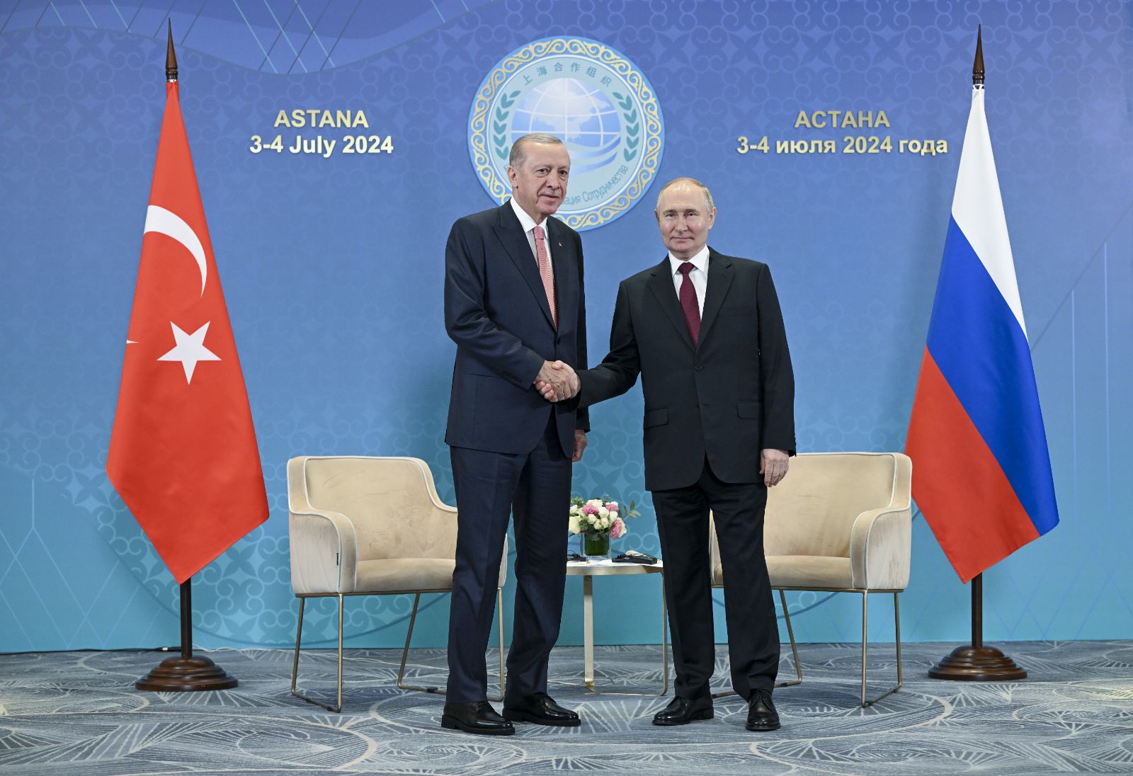 Cumhurbaşkanı Erdoğan, Astana'da Rus lider Putin'le bir araya geldi | Suriye'deki gerilimi görüştüler
