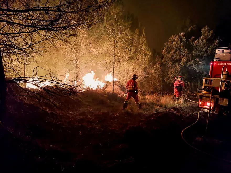 İspanya'daki orman yangınları üç haftadır devam ediyor: 20 bin hektar kül oldu 2