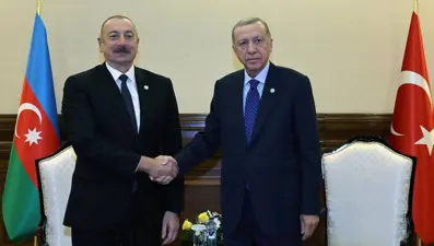 Cumhurbaşkanı Erdoğan ve Aliyev telefonda görüştü: Barış yolunda sağlanan ilerleme memnuniyet verici