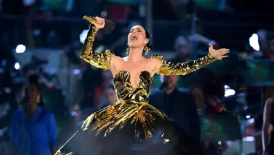 Katy Perry&#x27;nin müzik kataloguna 225 milyon dolar