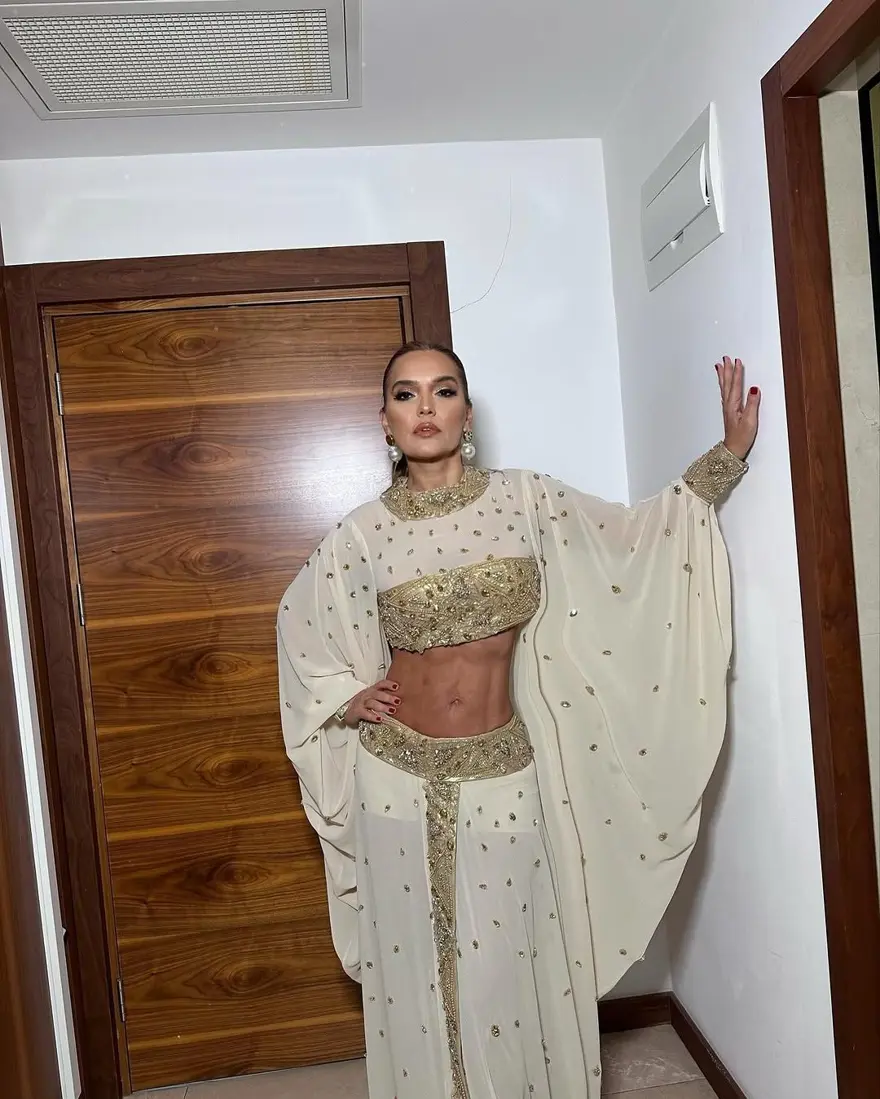 "BELLİ BİR YAŞTAN SONRA O KİLOLARI VEREMEDİM" 1