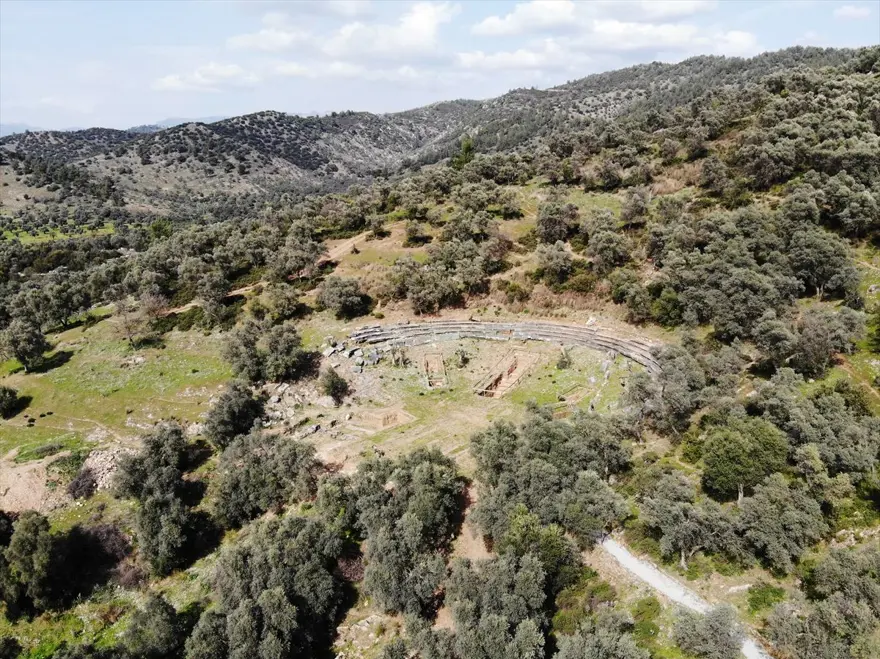 Zeus Tapınağı yapılan çalışmalarla eski ihtişamına kavuşturulacak 8