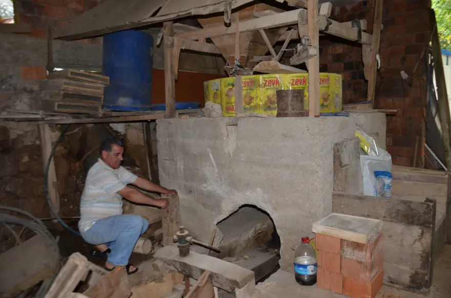 Bin rakımlı tepede zamana meydan okuyan 9 asırlık su değirmeni 7