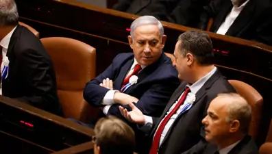 İsrail kabinesi sığınakta toplanacak