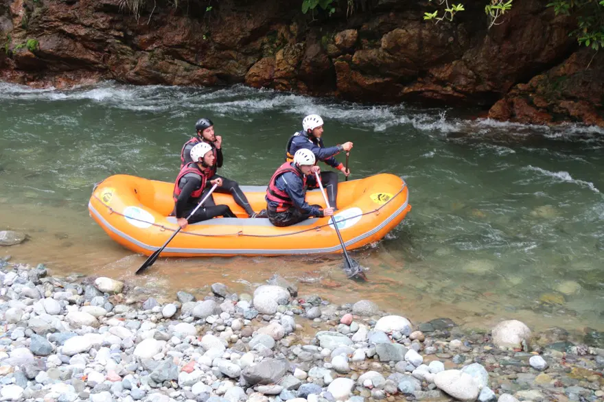 Türkiye'de yeni bir rafting parkuru açıldı: Rize Tunca Vadisi 8 Türkiye'de yeni bir rafting parkuru açıldı: Rize Tunca Vadisi 8