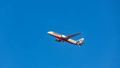 Japonya'da tarifeli uçak bomba ihbarı nedeniyle acil iniş yaptı