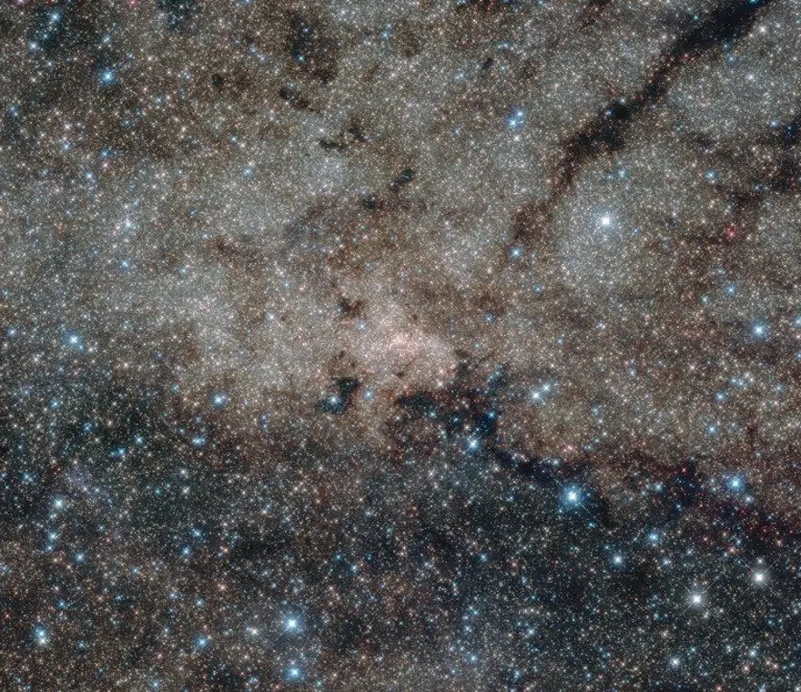NASA'dan 'Kelebek Nebula' paylaşımı 50