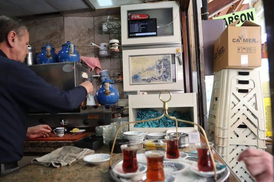Teknolojiyi çay ocağıyla buluşturdu: Tasarladıkları yazılım sayesinde işleri kolaylaştı 4