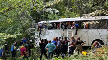 Bursa'da tur otobüsü devrildi: 5 ölü