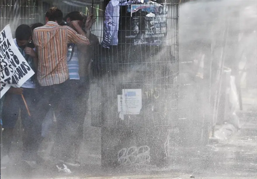 Öğrenciler yine sokakta 2