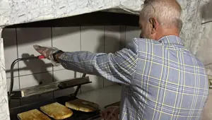 Ünü dünyaya yayıldı: Kargoyla tost gönderiyor